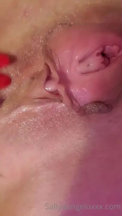 What day is it get those hands and ready and help me out 