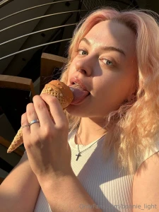 Cool me down or i ll melt you down what flavor of ice cream would you part 1