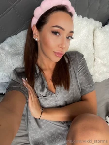 I don t start my day by rushing i start it by feeling stretching under part 1