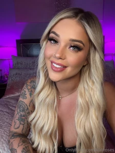 Pretty face and beautiful eyes