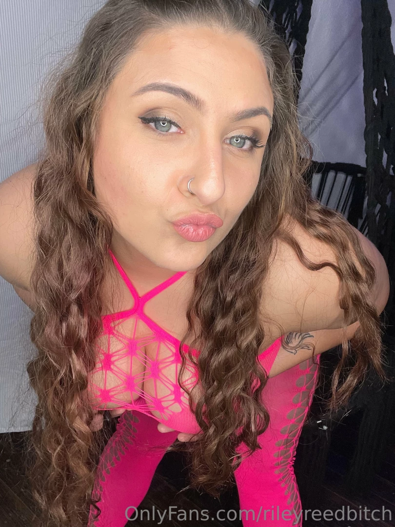 Pretty in pink part 977 