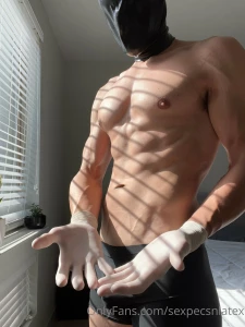 Feelin good in gloves wanna feel your warm wet tongue