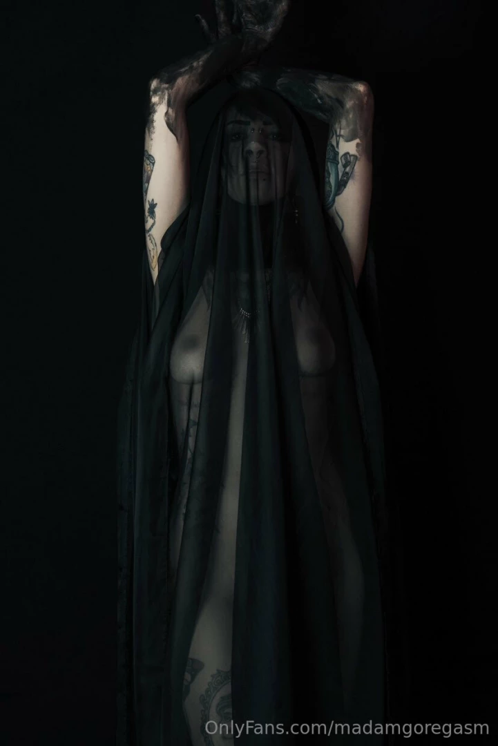 Sneak peek full set uncensored soon rogue realm studios 