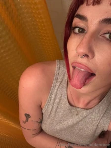 Wanna help me out with something dm me hehe