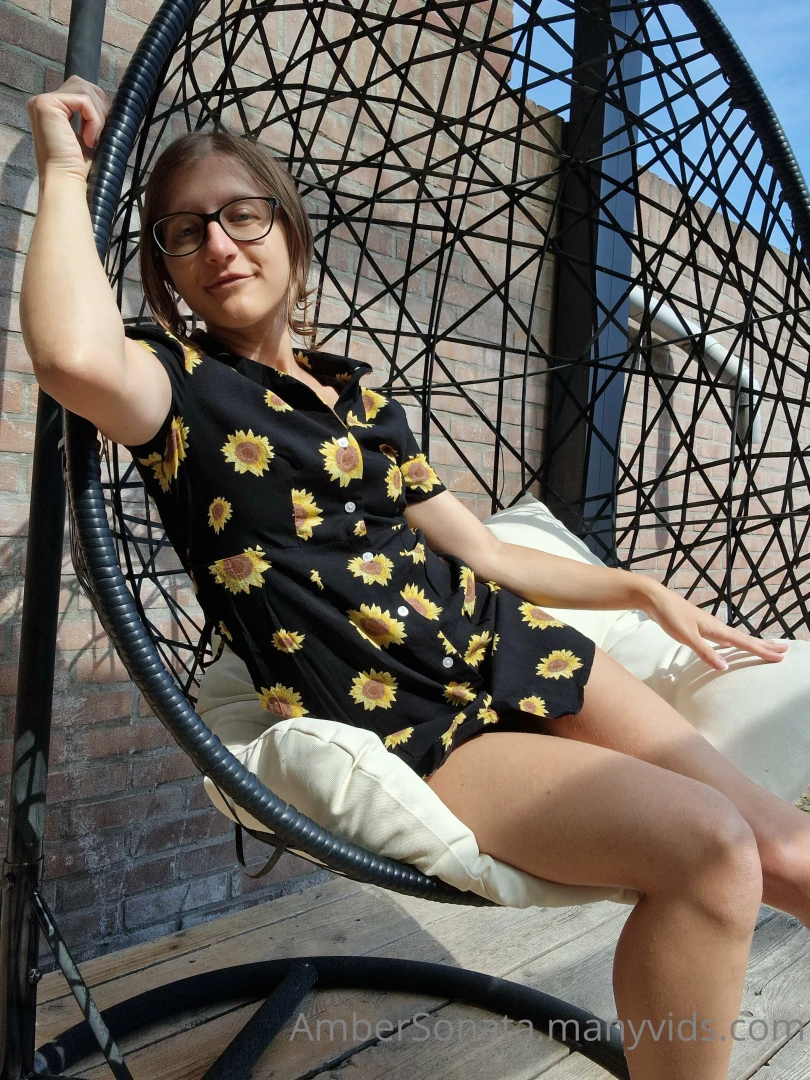 Y all have no idea how many spiders i had to shoo away from that chair 