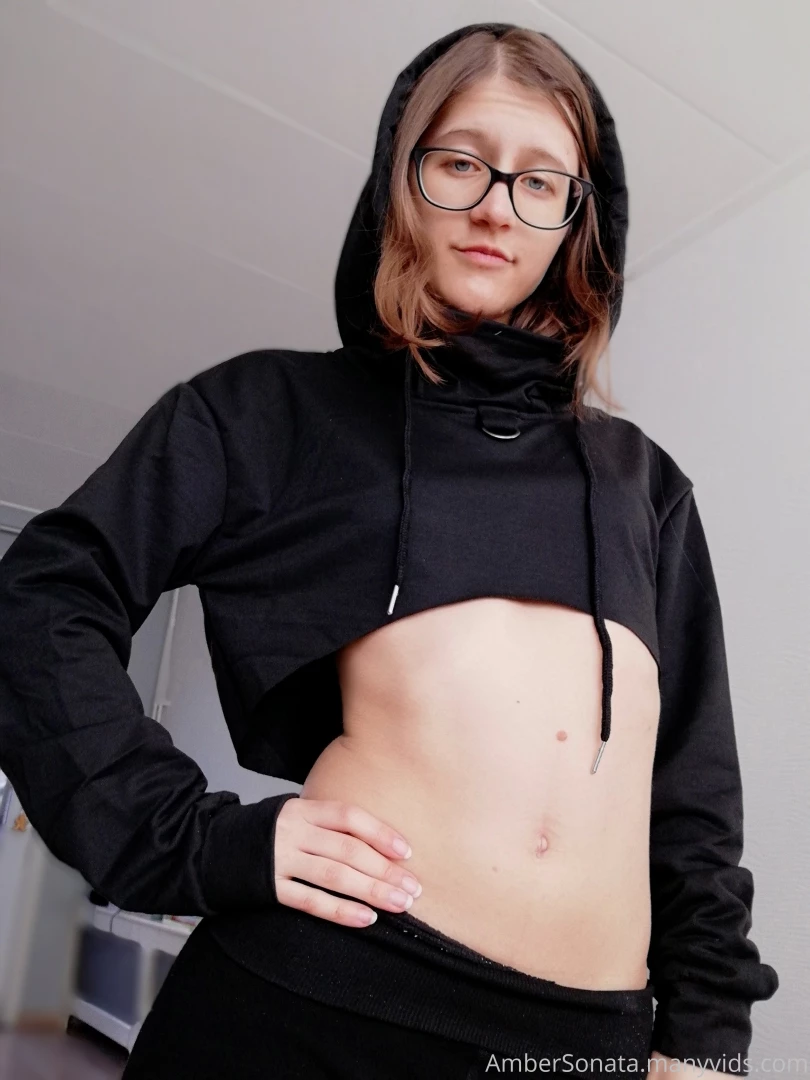 My thot hoodie came in 3 part 1 