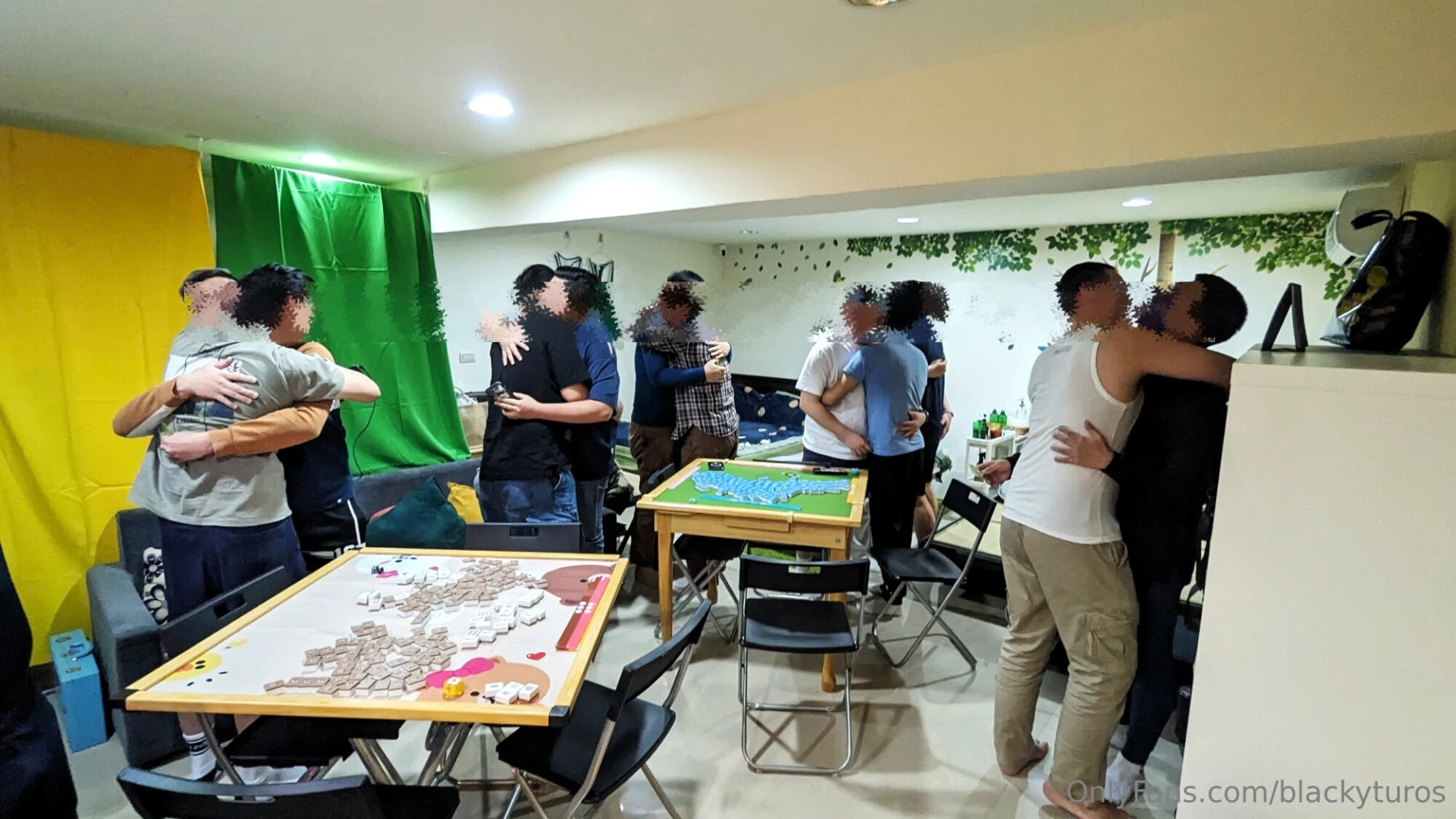 Day1 99 81 new year strip mahjong party dragon year day1 99mins 81mins part 6 