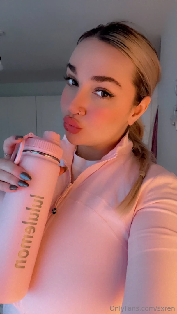 Like my lululemon workout gear babe watch me take it all off for you 