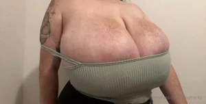 Lol when i went to pull this top up the underside completely shredded