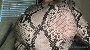 Good morninggg it s a little bit tighter now thank goodness it s