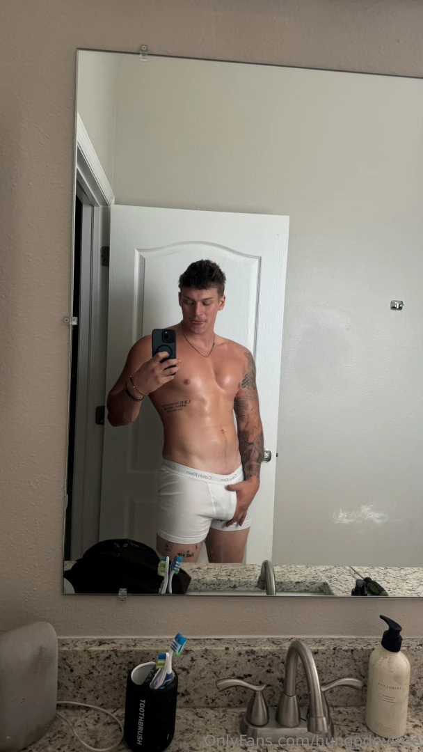 Dropping a new video on the paid page hungodey 