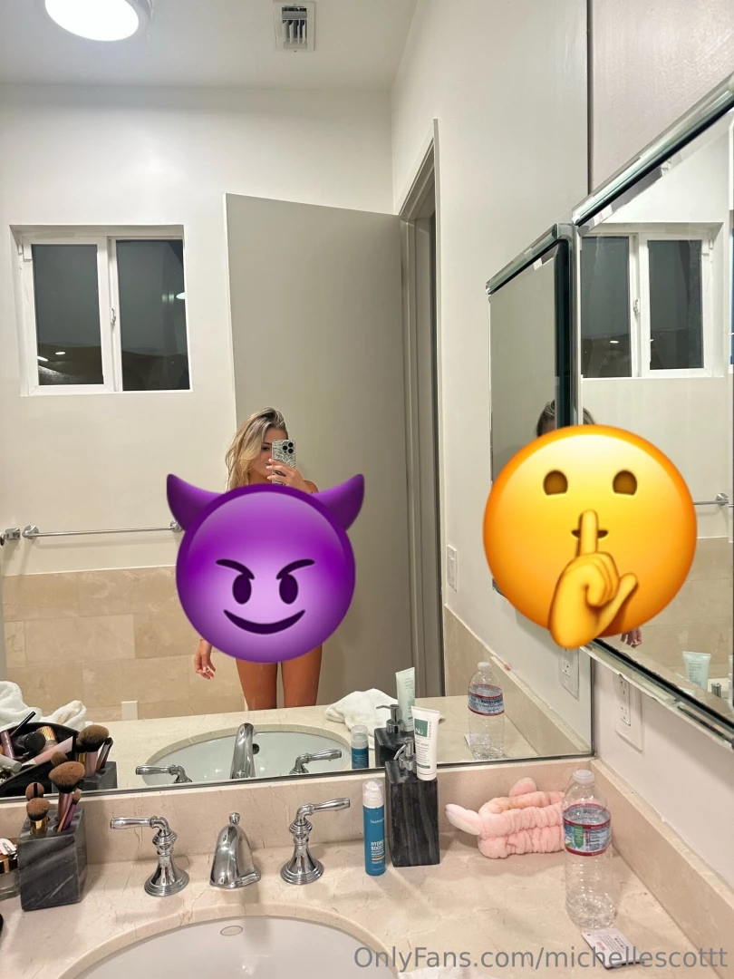Pov - we both snuck away from our friends amp mett up in the bathroom 