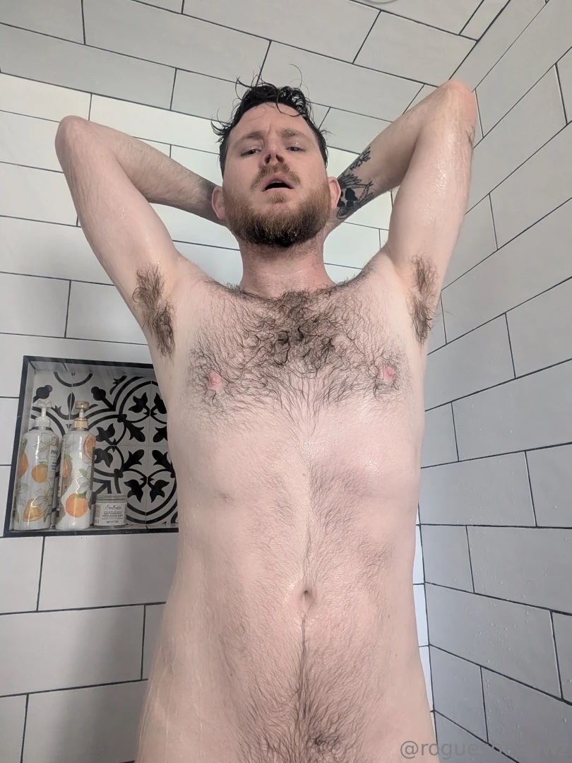 Wet himbo alert 
