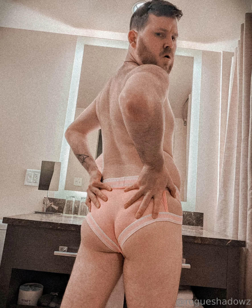 Hey everyone i m editing these two sets and wanna know which one you 