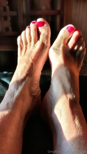 Sexy soles and beautifull feet you would masturbate looking at my part 5