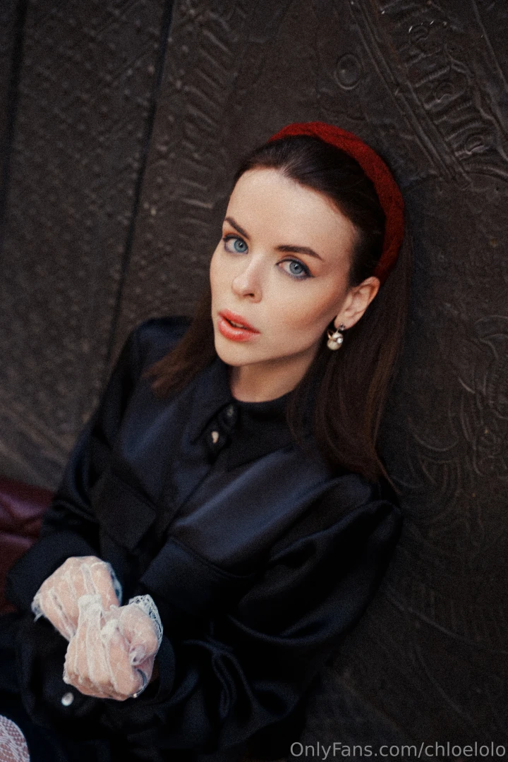 I like it when you watch me like i m a secret you want to unwrap 