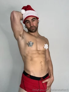 On the second day of dickmas what did u receive a boy on boy shower