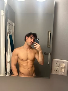 In 1 hour i m dropping my exclusive xxx live from last night right to