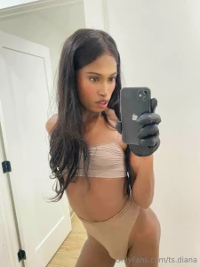 I love latex gloves you can do so many interesting things with them