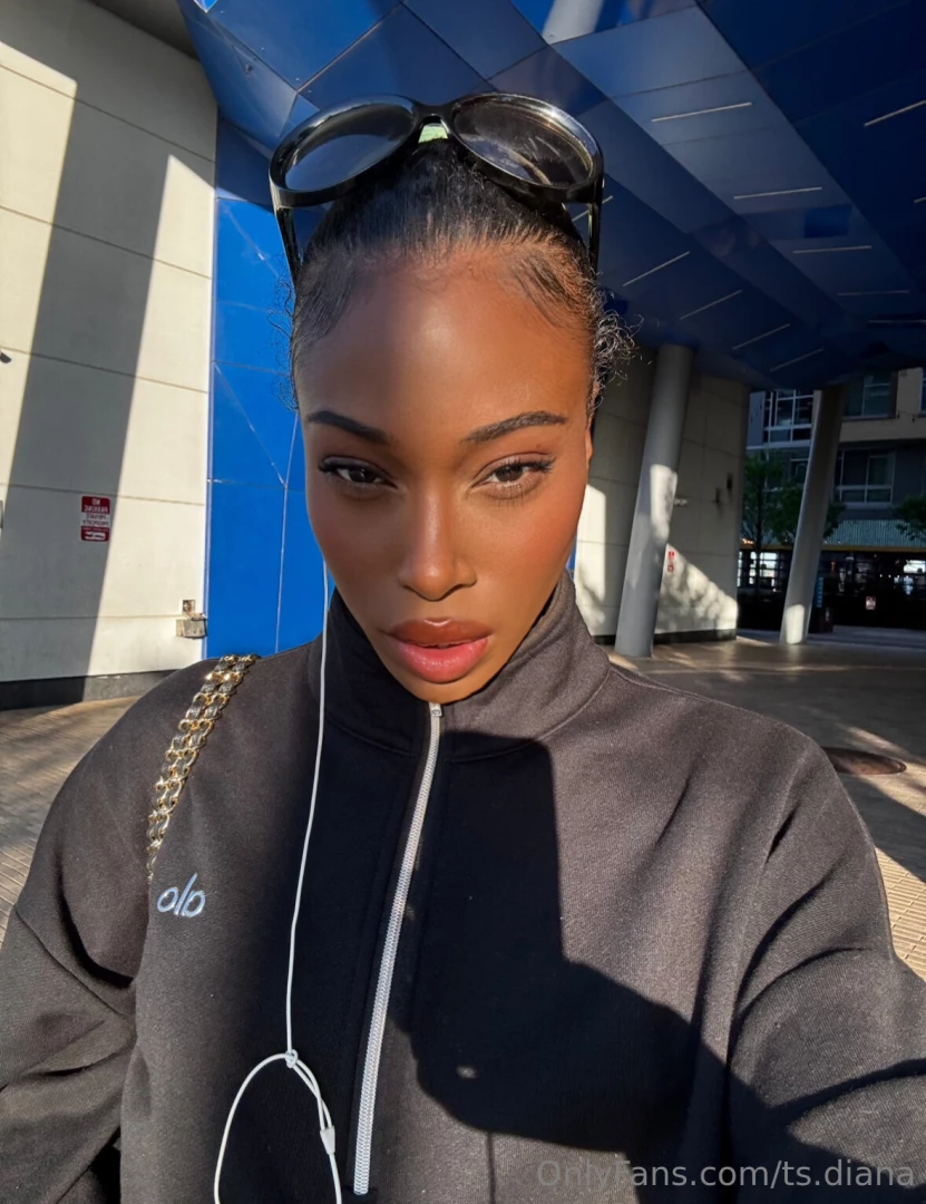 Quick morning jog by the water before pilates and studying loving all 