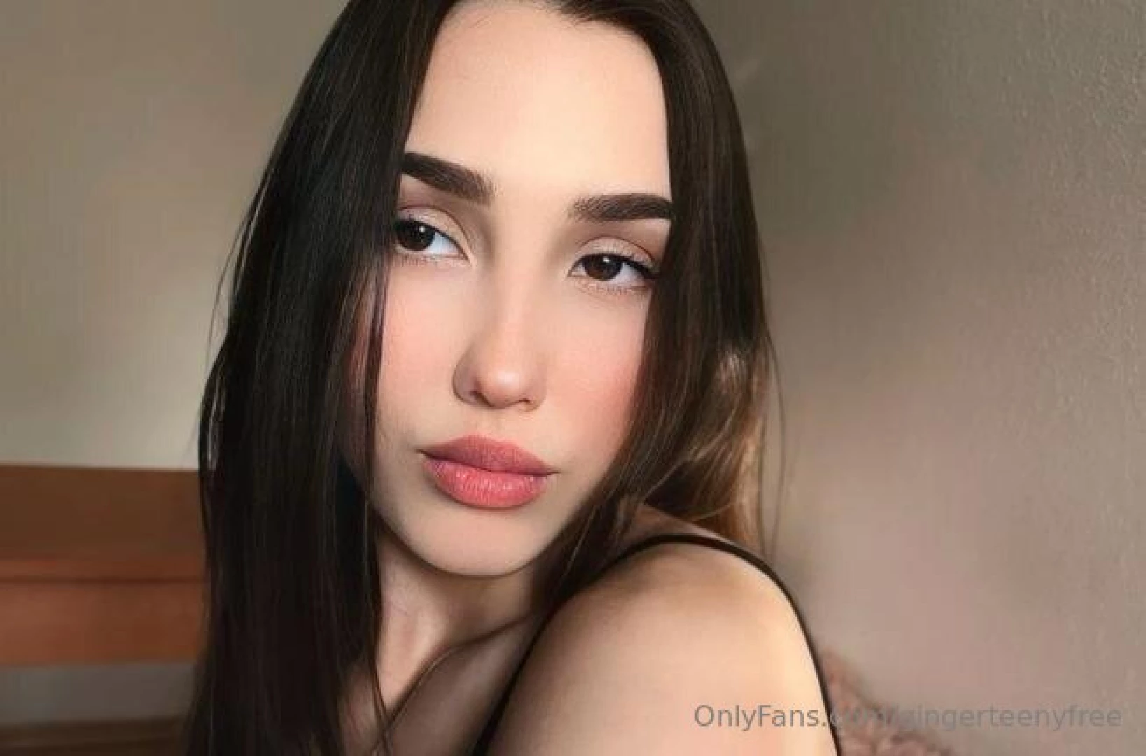 Free sub eva_cherryy online now shy and fragile eva_cherryy loves to part 87 