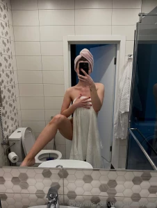 Subscriptions free only now emmablondangel do you want me to fulfil part 63