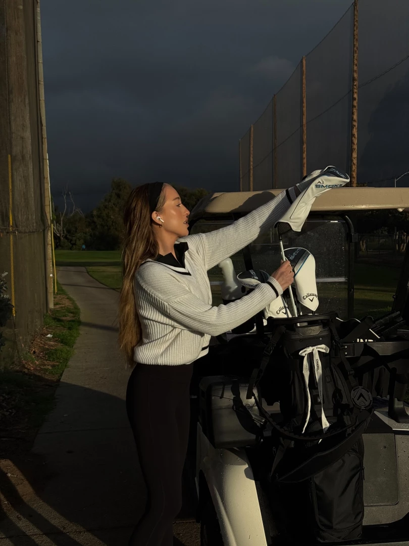 Swinging into the weekend likeeeeee 