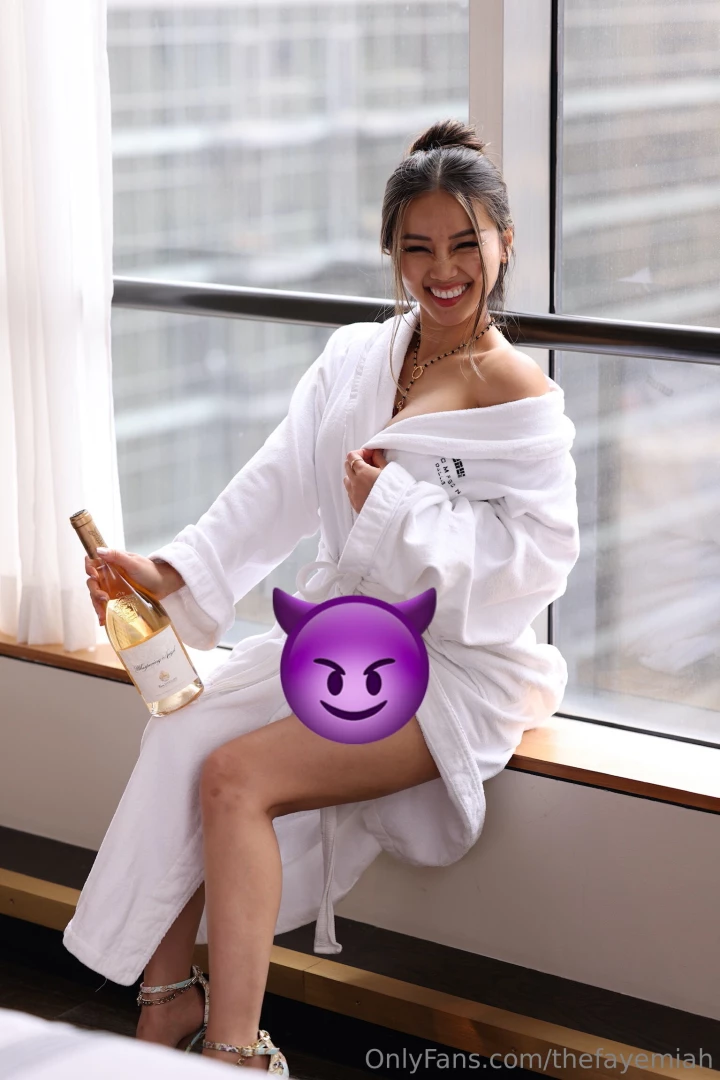 I have nothing on under my robe tip 30 for even more topless ones 