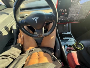 Titty pick while my car charge