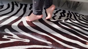 I dont blame you for being obsessed with my perfect feet