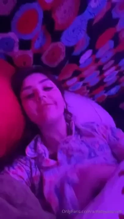 Sorry for the advertisements girls gotta work goodnight 