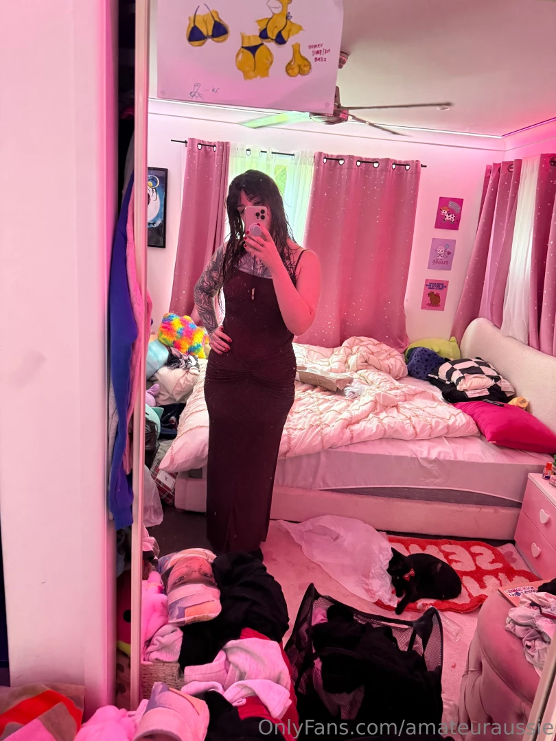 Hey hi how do we feel about this dress part 1 