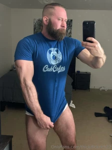 Club cakes who s cake can i eat next if anyone wants my worn cummy
