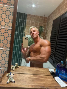 Let s play a game i ve been wondering for some time who s my most