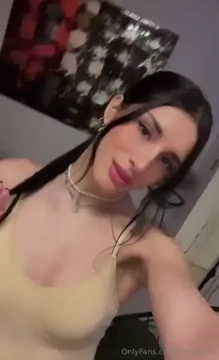 Wanna pull this hair hmm 