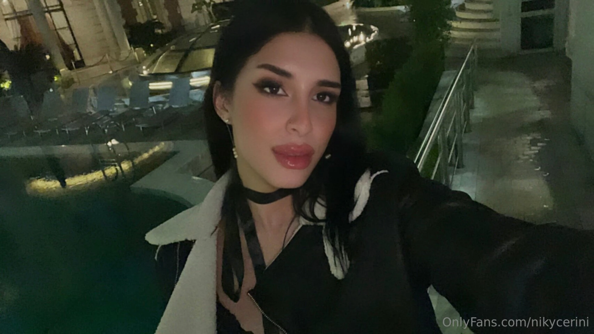 Wanna join me here hmmm 