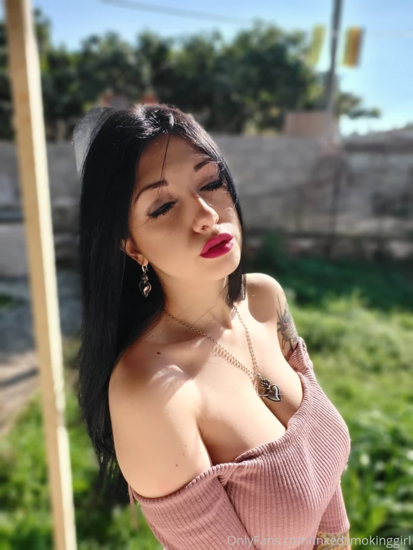 Write me in dm for exclusive contents 