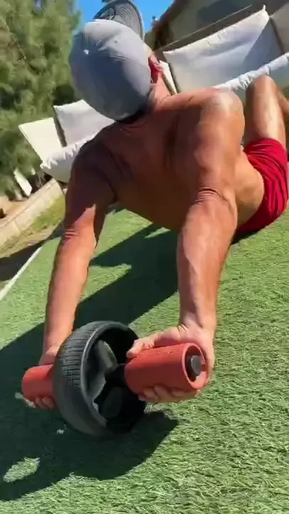 Workout of the week chest-chiseler video with exercise demos workout 