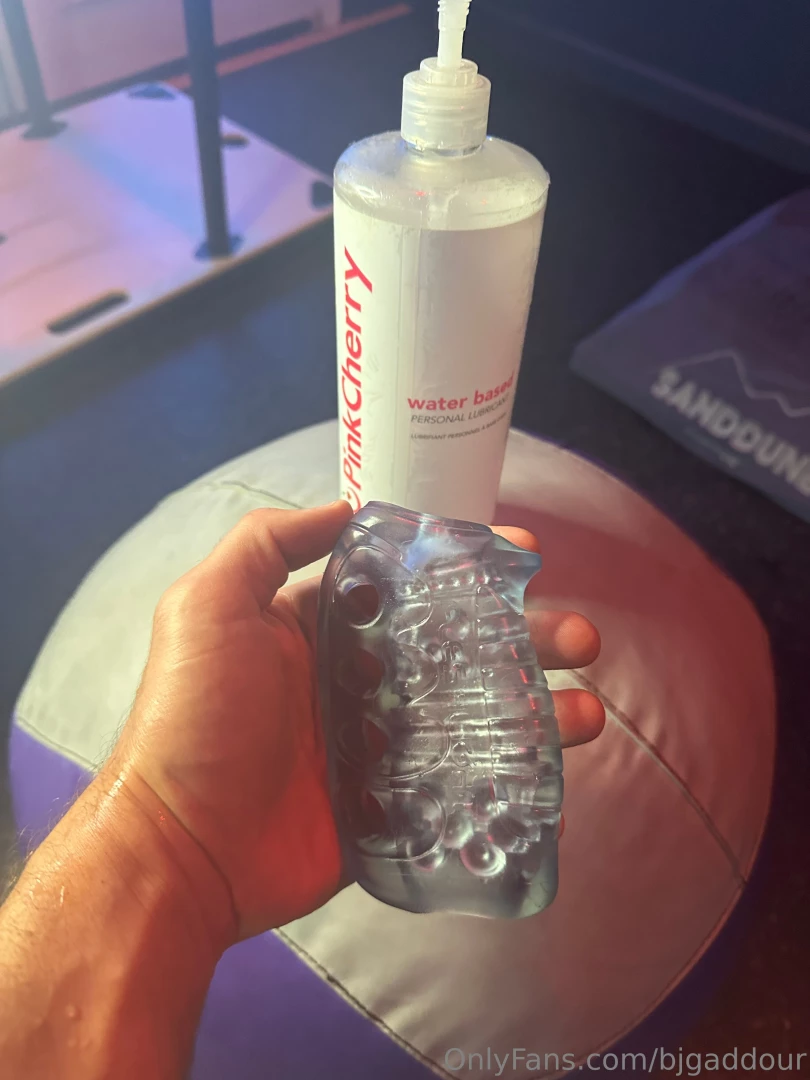 Sex toy jerker watch me cum nice amp slow with one of my favorite 