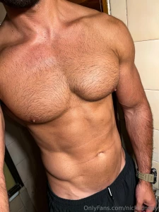 With or without hair on the belly part 1