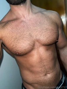 With or without hair on the belly