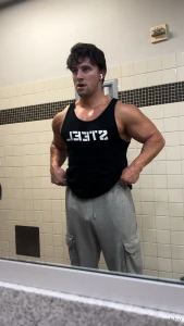 Grey sweats for the win always