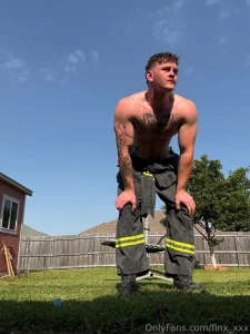 This weather might be hot but i m hotter