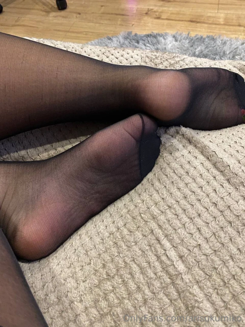 You can see more of this set on my paid page and even more https part 51 