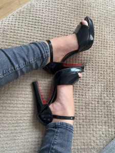 You can see more of this set on my paid page and even more https part 16