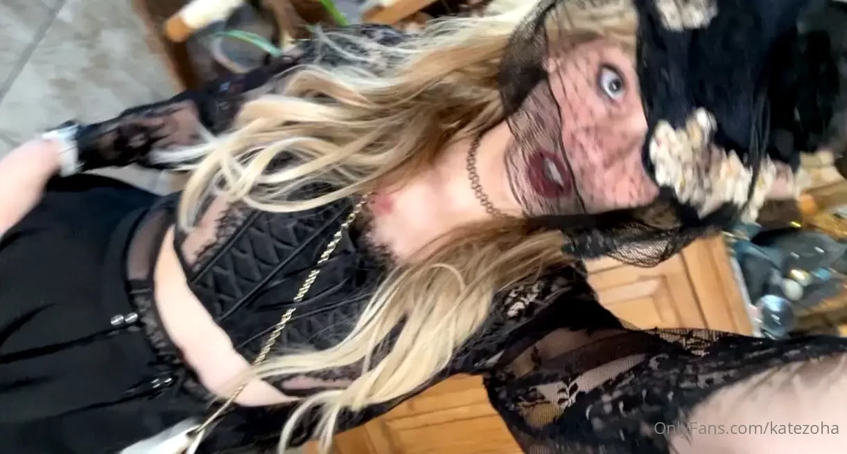 Renaissance fair sexy 