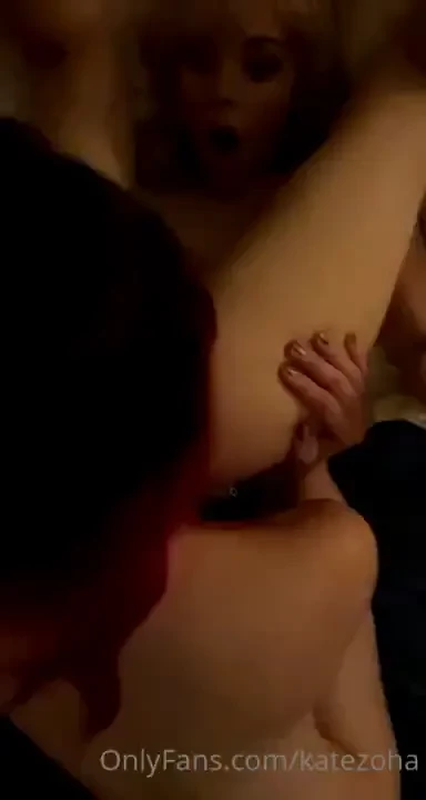 Watch nataliestonex eat my ass 