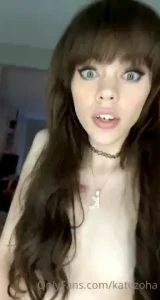 Mirror selfie nudes
