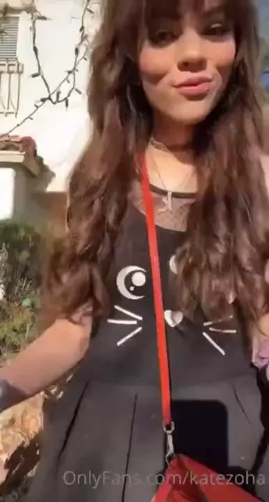 When are you going to take me on a date i m waiting 