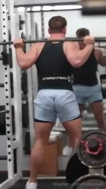 Watch for the glutes 